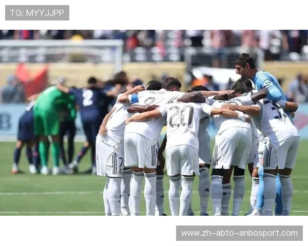 利物浦零射正客场哑火巴黎2-0取胜登贝莱关键机会浪费引热议